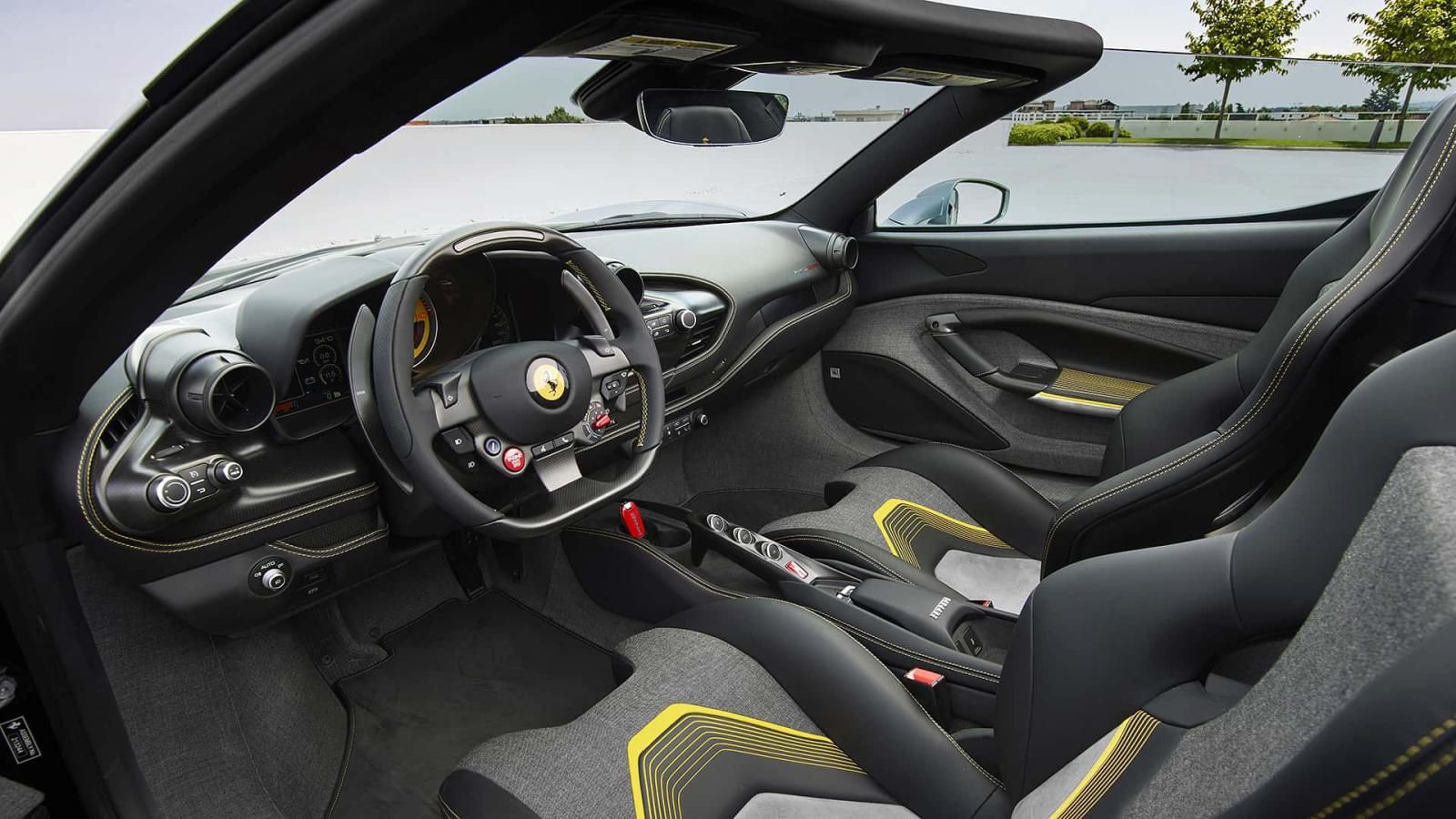 Ντεμπούτο για τη νέα Ferrari HC25 με «καθαρό» V8 μοτέρ  